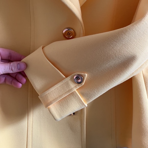 Tahari Lined Blazer in Sunshine - Picture 6 of 6